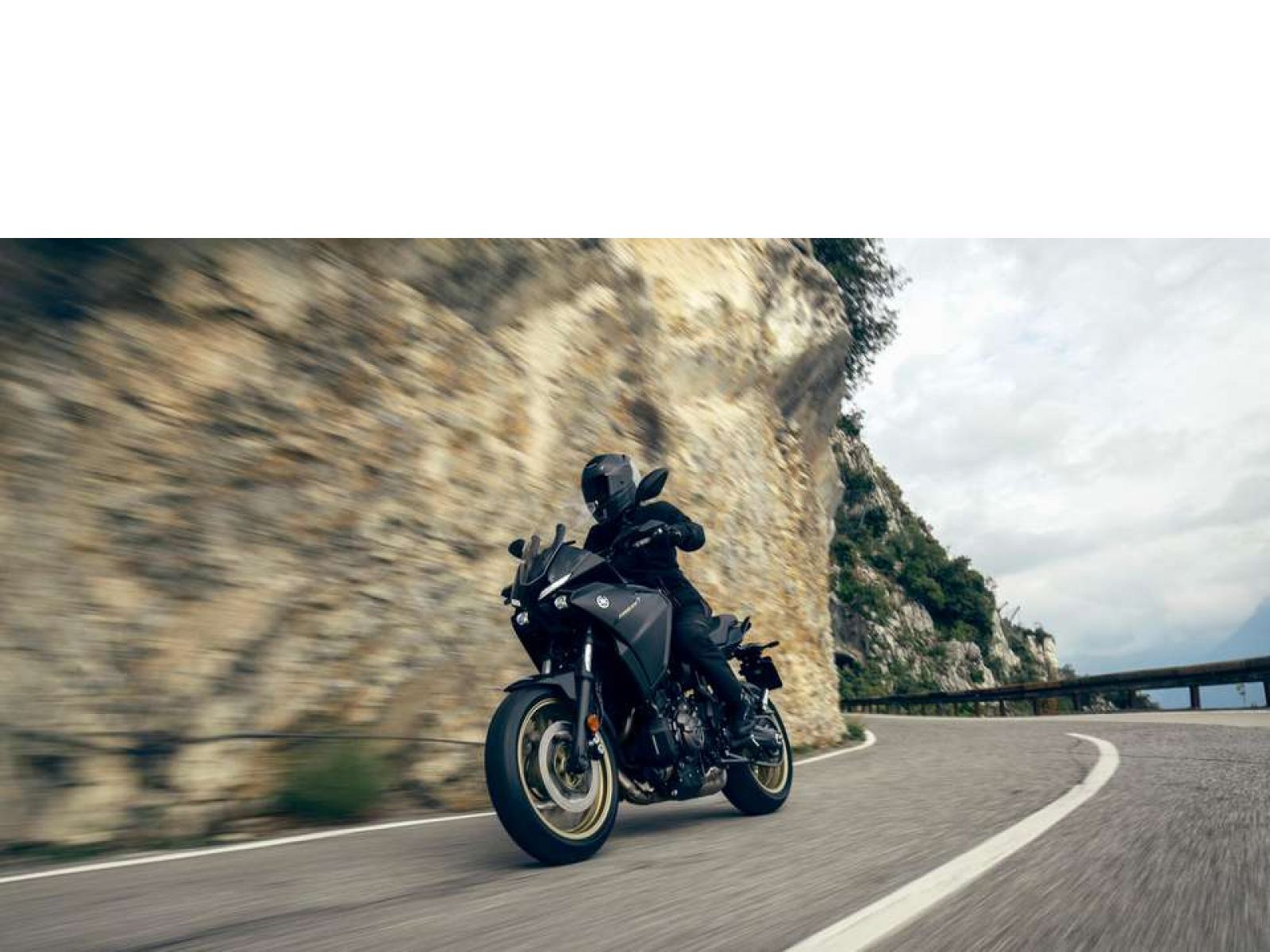 Мотоцикл YAMAHA Tracer 7 (Midnight Black) 2024